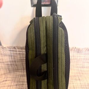 Tom Bihn Large Snake Charmer